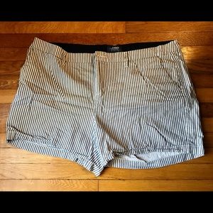 Old Navy Everyday striped shorts